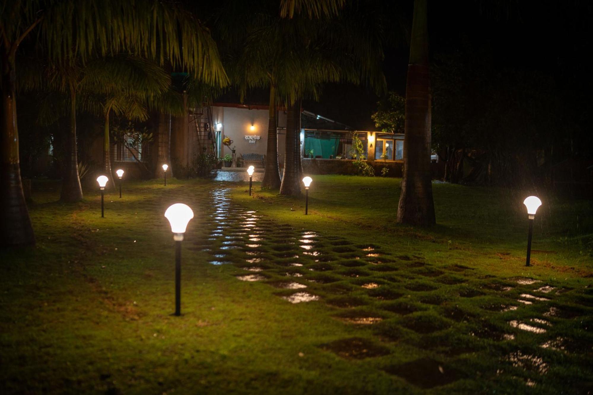 Rajlok Resorts Púna Exteriér fotografie